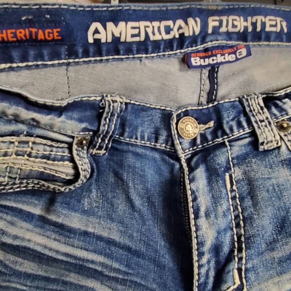 American Fighter Buckle Men’s Jeans Size 34L Blue Distressed Denim - Picture 9 of 13